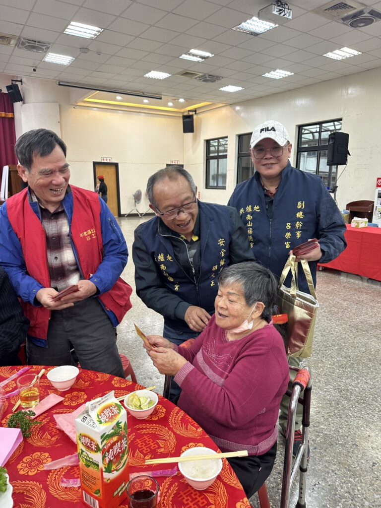 S 36864005 768x1024 1