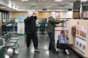 馬年大盜 馬腳 露餡 中正第一分局以第一視角防搶演練震撼登場 6 MEITU 20260131 102322239 300x200 1