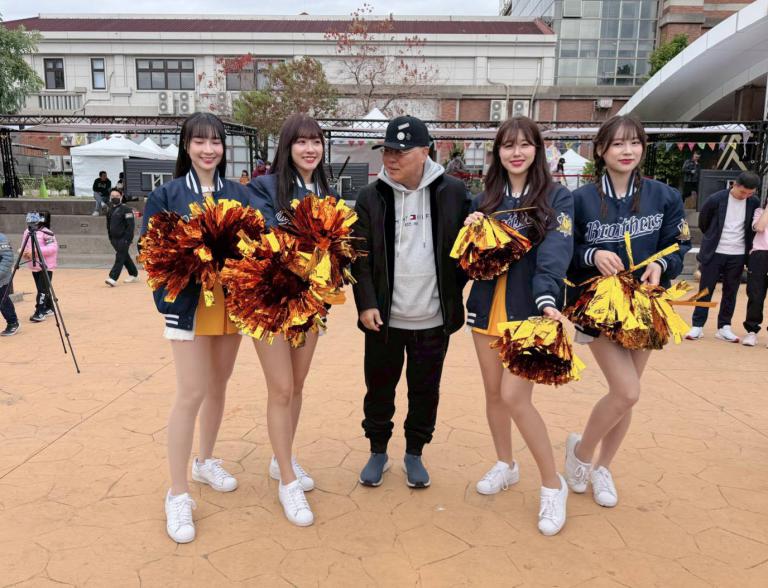 葳格尾牙運動會兄弟啦啦隊超吸睛 百萬摸彩美食名店開張嗨翻全場 8 20260201183609 bd3933c3