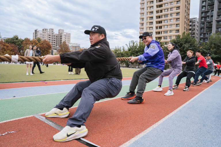 葳格尾牙運動會兄弟啦啦隊超吸睛 百萬摸彩美食名店開張嗨翻全場 9 20260201183644 7a418bc5