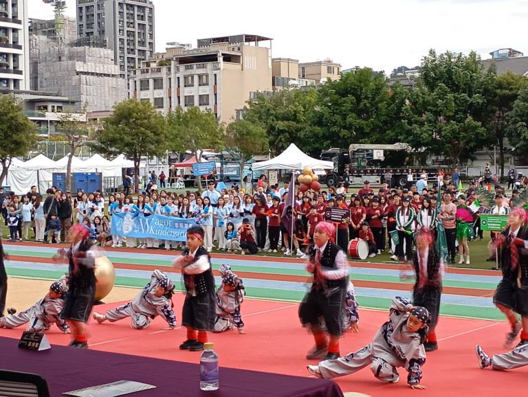 葳格尾牙運動會兄弟啦啦隊超吸睛 百萬摸彩美食名店開張嗨翻全場 10 20260201183657 8134f701