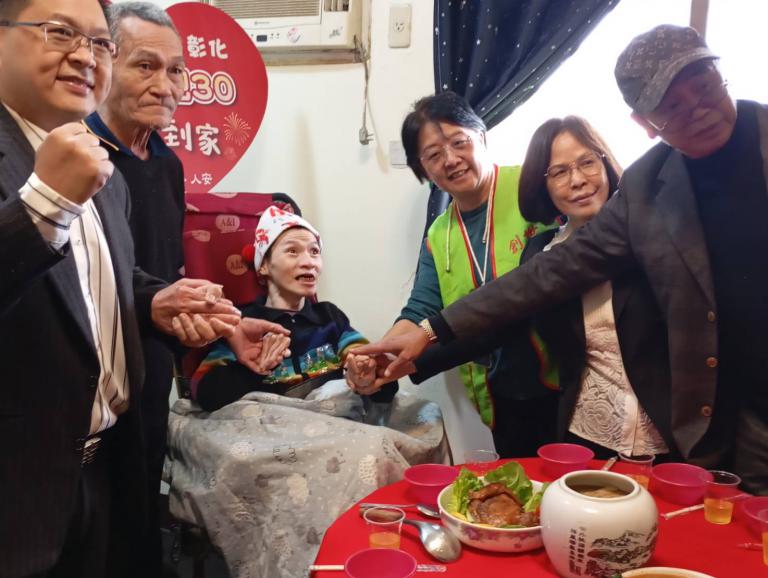 量子應用發展協會攜手企業 陪植物人家庭提前圍爐迎新年 8 20260202165232 0ff30cbc