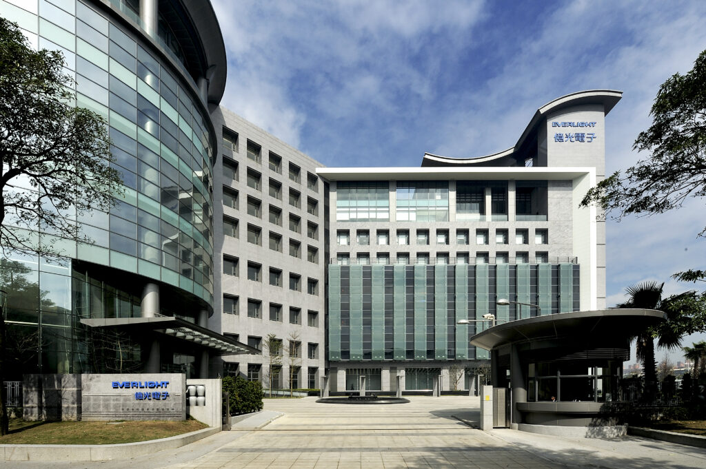 S 32718924 1024x681 1