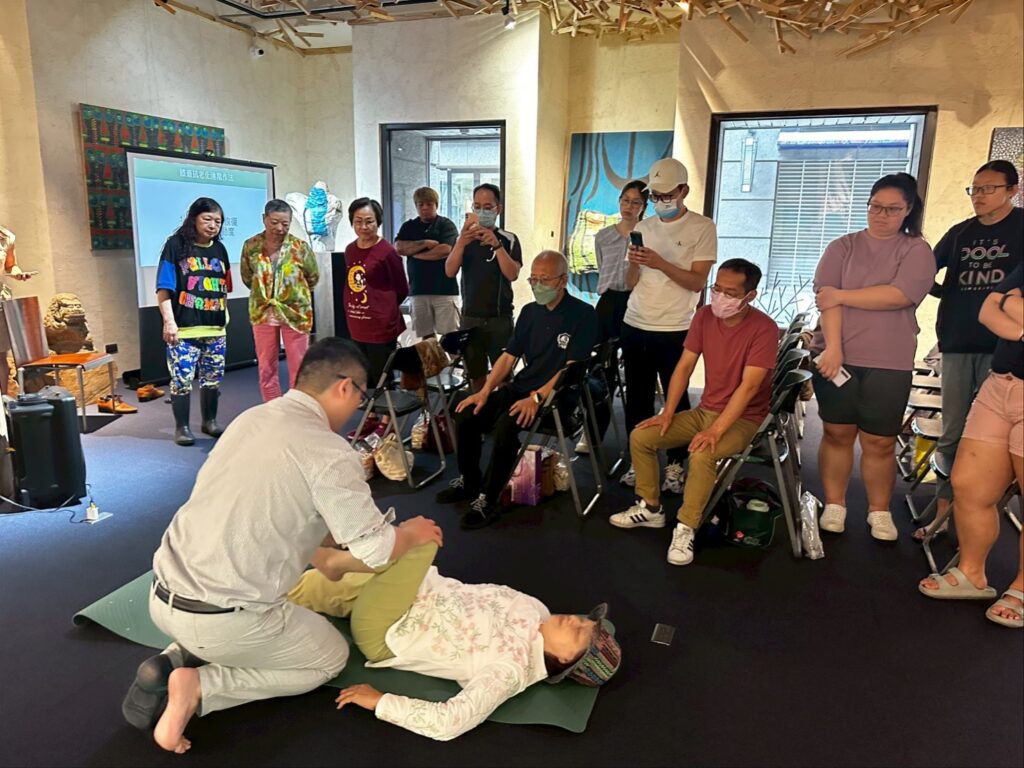 %E5%B7%A7%E7%9B%8A%E7%89%99%E9%86%AB%E6%9E%97%E5%8F%A3%E5%B7%A7%E7%9B%8A%E7%89%99%E9%86%AB%E6%8C%81%E7%BA%8C%E8%88%89%E8%BE%A6%E4%BB%A5%E9%95%B7%E8%80%85%E7%82%BA%E6%A0%B8%E5%BF%83%E7%9A%84%E4%BF%9D%E5%81%A5%E9%A4%8A%E7%94%9F%E6%B4%BB%E5%8B%95%E5%9C%96%E7%82%BA%E8%86%9D%E8%93%8B%E7%89%A9%E7%90%86%E6%B2%BB%E7%99%82%E8%AA%B2%E7%A8%8B 0 1024x768 1