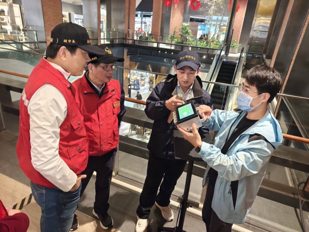 春節前的年貨消費高峰期 新北聯合稽查為公安食安齊把關 14 476268 1024x768 1