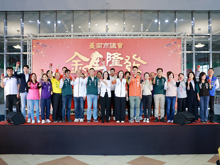 臺南市議會金馬隆發聯誼餐會 府會齊聚賀新春 2 20260206174859 4b82e4da