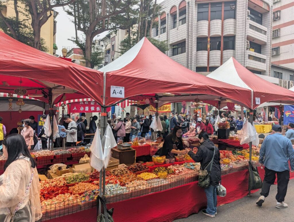 %E6%B0%91%E7%9C%BE%E7%8F%BE%E5%A0%B4%E6%8C%91%E9%81%B8%E5%B9%B4%E8%B2%A8 1024x771 1