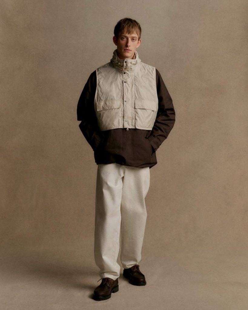 S 7659538 0 819x1024 1