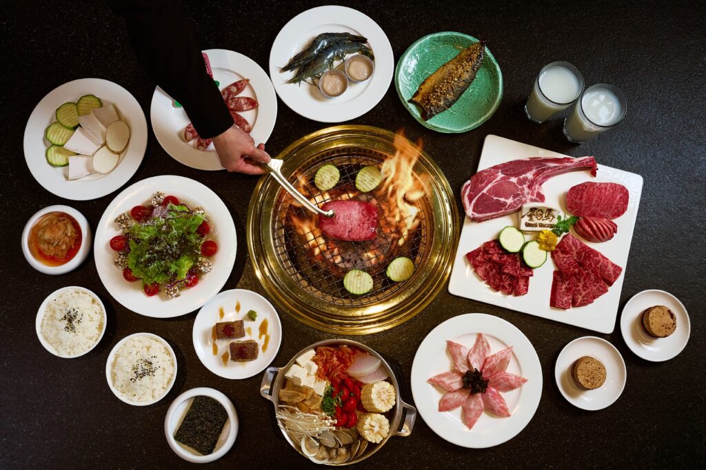 04 %E5%B1%8B%E9%A6%AC%E7%87%92%E8%82%89%E5%8C%AF%E9%9B%86%E6%97%A5%E6%9C%AC A5 %E5%92%8C%E7%89%9B%E8%88%87%E9%A0%82%E7%B4%9A%E9%A3%9F%E6%9D%90%E6%89%93%E9%80%A0%E4%BA%94%E7%A6%8F%E9%BD%8A%E8%81%9A%E7%9A%84%E6%96%B0%E5%B9%B4%E7%9B%9B%E5%AE%B4 4 1024x683 1