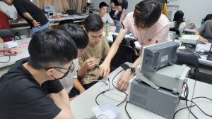 S 100171779 300x169 1