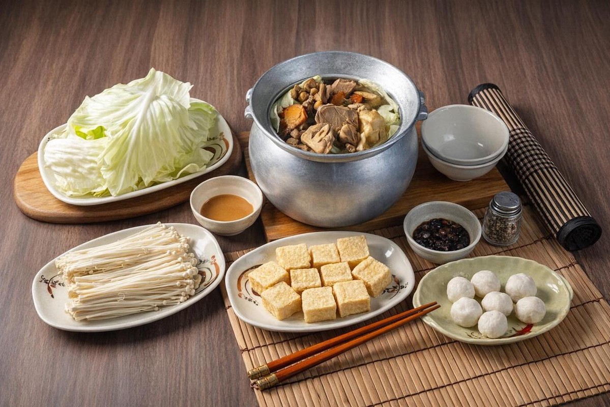 82131318 fe6b 4fd0 bd9b 5e53312eb7ff 177079043869769681006456555