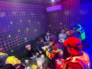 %E4%B8%89 21 300x225 1