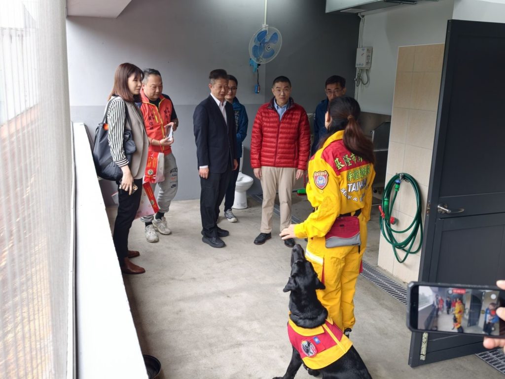 基市府攜手工作犬協會與兩動物醫院簽署MOU 5 S 506839051 0 1024x769 1