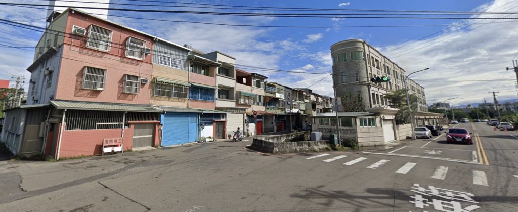 %E9%A0%AD%E4%BB%BD%E4%BF%A1%E7%BE%A9%E8%B7%AF690%E5%B7%B7%E5%8F%8A%E5%B9%BC%E8%8B%B1%E8%A1%97%E8%B7%AF%E5%8F%A3 google%E8%A1%97%E6%99%AF 1024x419 1