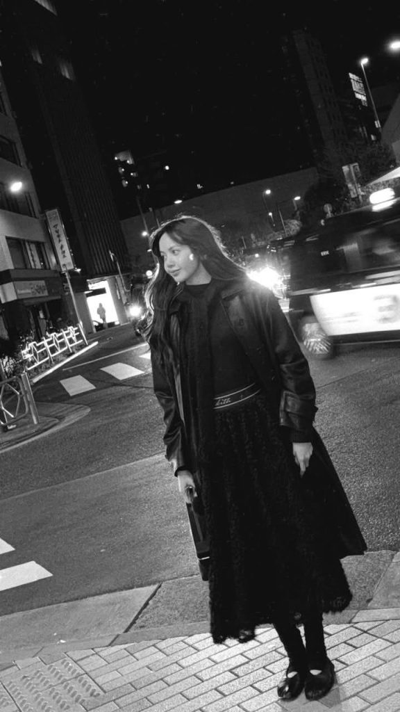 LISA親自操刀!KITH Women 2026春季聯名系列下週強勢登場 5 S 8380422 0 576x1024 1