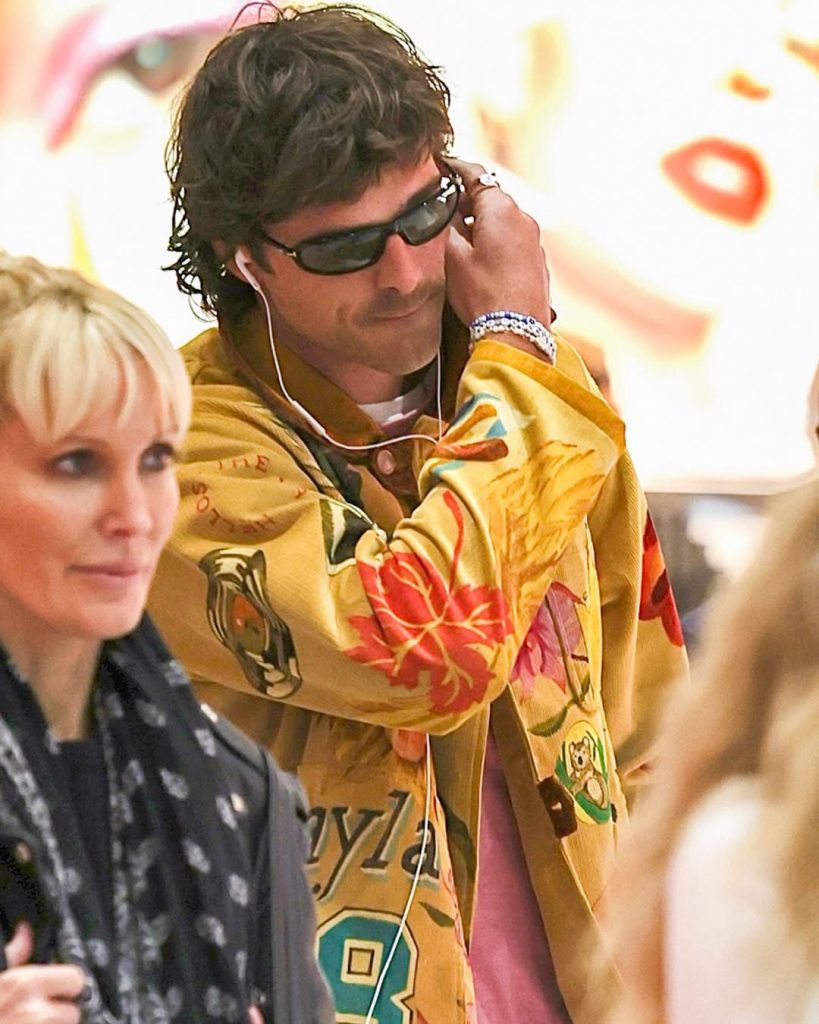 S 8847372 0 819x1024 1