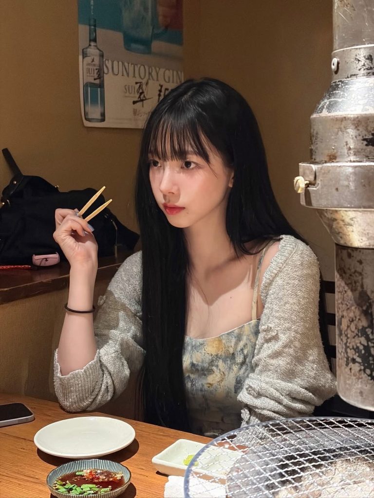 S 8880147 0 768x1024 1