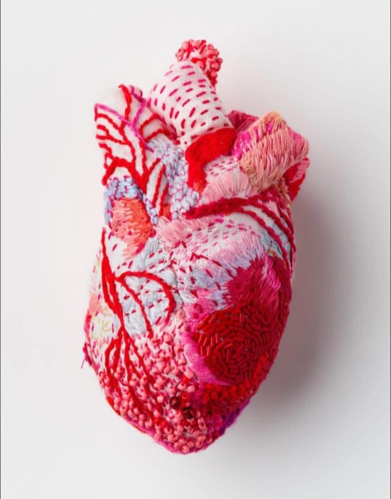 Screenshot - 報新聞 Mega News Ema Shin %E7%9A%84Hearts of Absent Women00002 803x1024 1