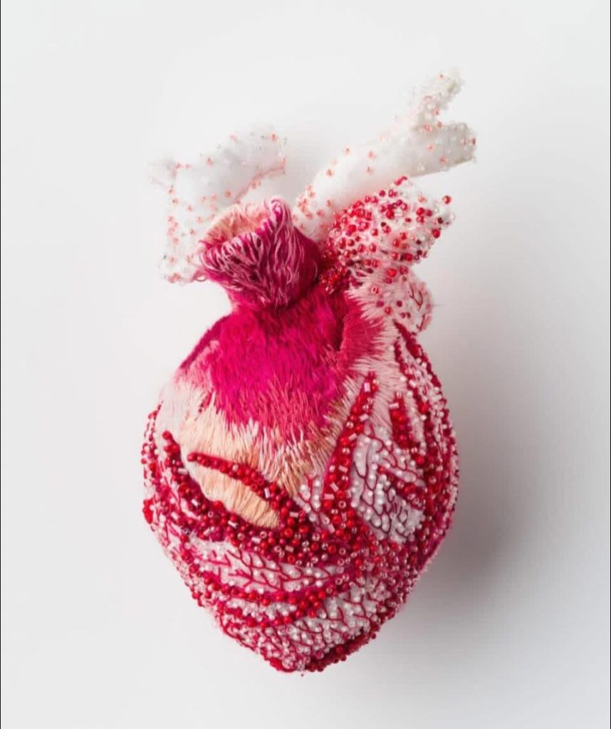 Screenshot - 報新聞 Mega News Ema Shin %E7%9A%84Hearts of Absent Women00003 858x1024 1