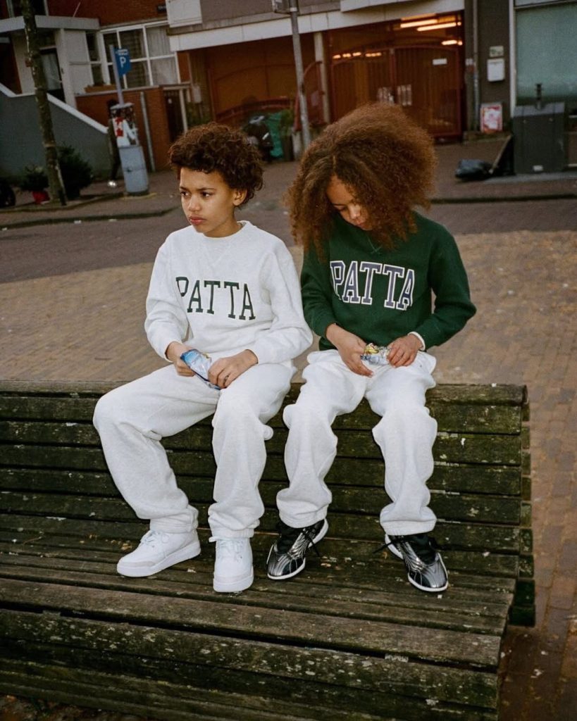 S 9076766 0 819x1024 1