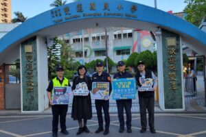開學日守護校園 交通安全與反詐 大同警築起平安通學路 5 MEITU 20260223 092726794 300x200 1
