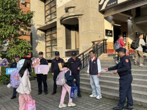 %E4%BA%8C 87 300x225 1