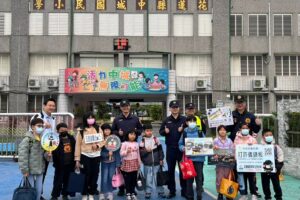 玉里警長開學日率隊護童 強化校安與識詐反毒宣導 18 MEITU 20260223 162023803 300x200 1