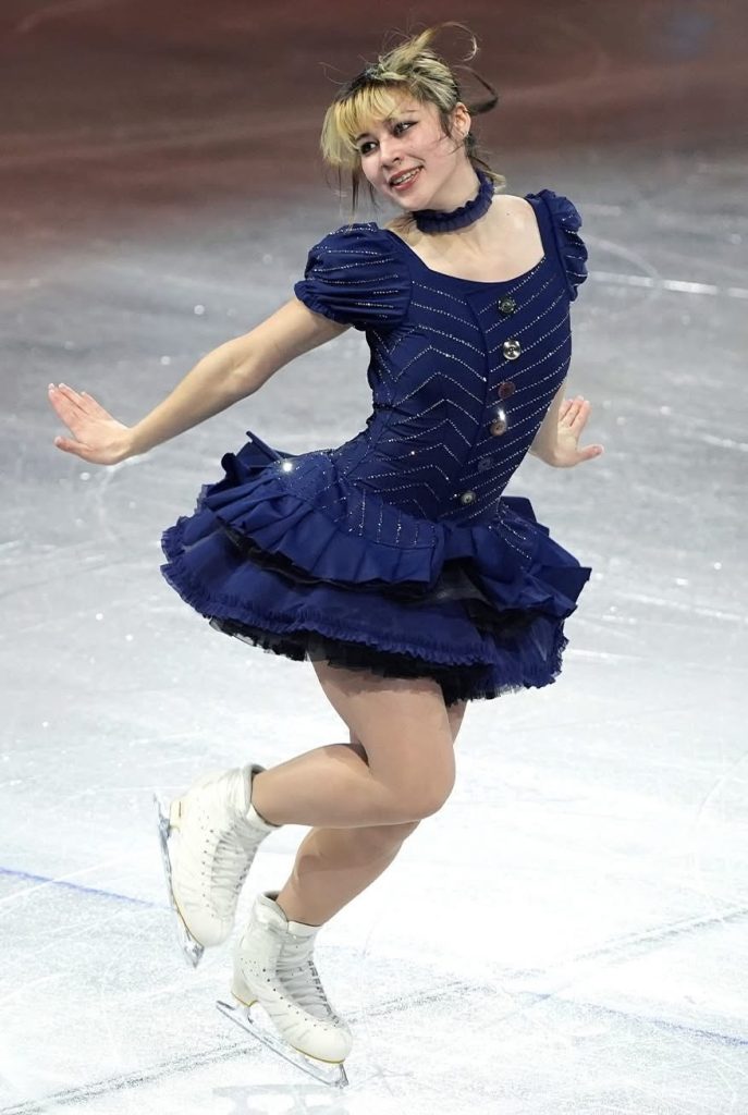 S 9158673 0 1 687x1024 1