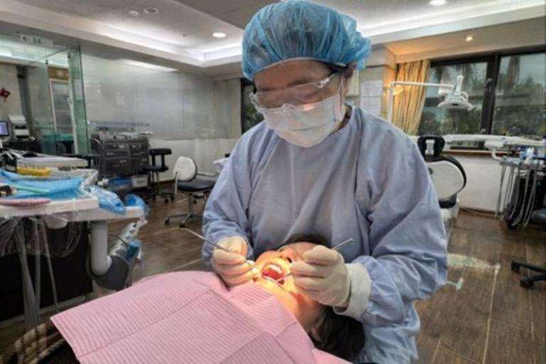 竹市長者全口假牙補助再升級! 設籍條件放寬至115年前 最高補助6萬元 2 20260224141331 26658f8a