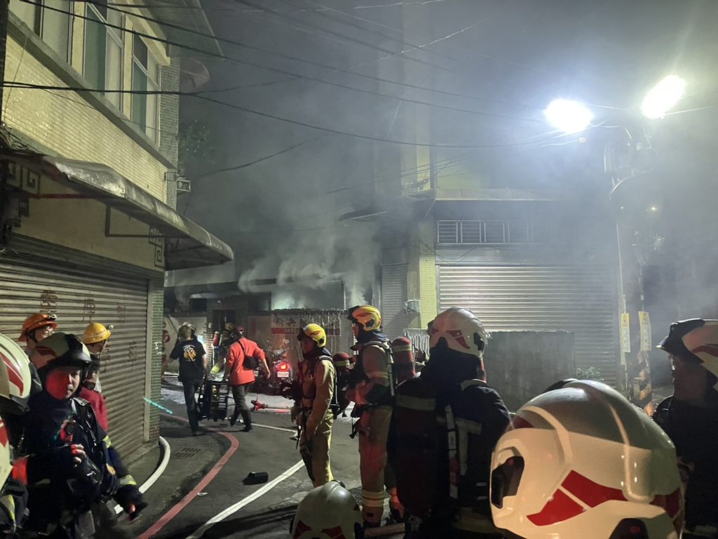 基隆電動車充電疑釀火警 延長線短路成主因 4 S 512761863 0 1024x768 1