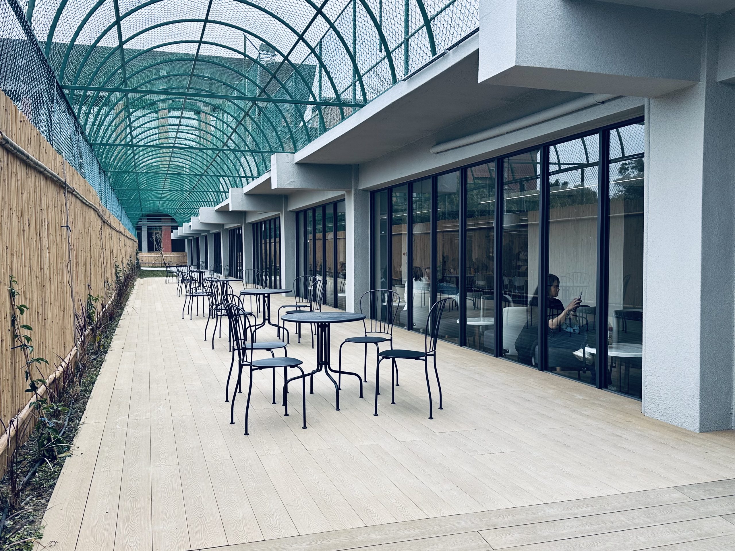 玄奘大學「優悅生活廣場」完工啟用 逆勢投資!!打造校園永續生活美學 14 %E5%9C%964%E7%8E%84%E5%A5%98%E5%A4%A7%E5%AD%B8%E5%84%AA%E6%82%85%E7%94%9F%E6%B4%BB%E5%BB%A3%E5%A0%B4%E6%88%B6%E5%A4%96%E7%94%A8%E9%A4%90%E5%8D%80 0 scaled 1