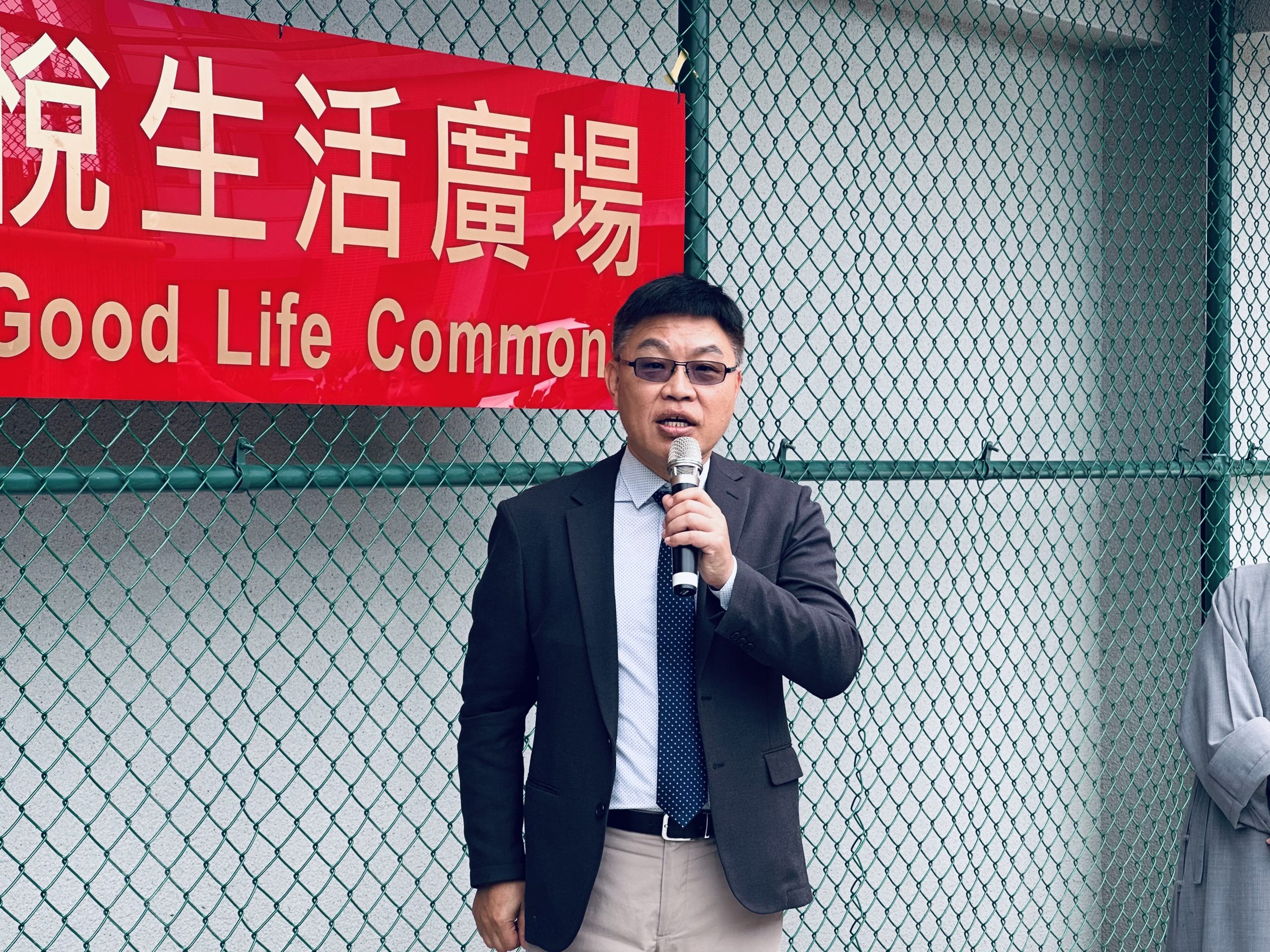 玄奘大學「優悅生活廣場」完工啟用 逆勢投資!!打造校園永續生活美學 18 %E5%9C%968%E7%8E%84%E5%A5%98%E5%A4%A7%E5%AD%B8%E6%A0%A1%E9%95%B7%E7%B0%A1%E7%B4%B9%E7%90%A6%E8%87%B4%E8%A9%9E 0 scaled 1