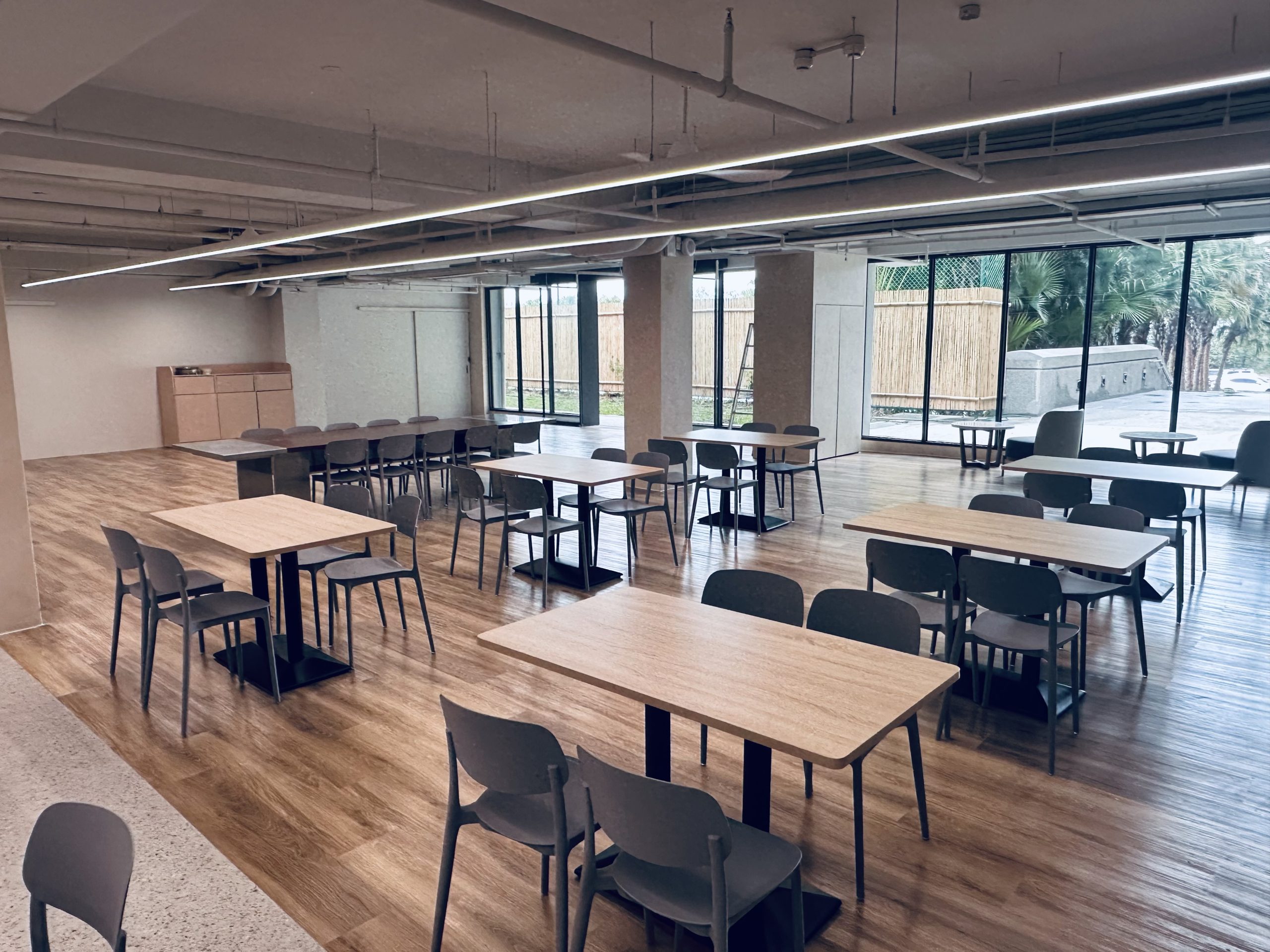 玄奘大學「優悅生活廣場」完工啟用 逆勢投資!!打造校園永續生活美學 19 %E5%9C%969%E6%98%8E%E4%BA%AE%E8%88%92%E9%81%A9%E7%9A%84%E8%A4%87%E5%90%88%E5%BC%8F%E7%A9%BA%E9%96%93 0 scaled 1