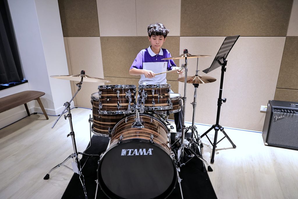 S 513556512 1024x683 1