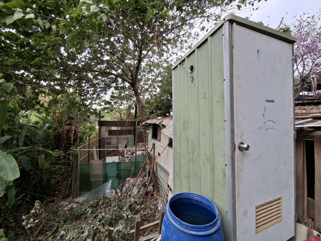 台中旱溪邊坡「平台」暗藏大量廢棄物 市議員張芬郁要求徹查 3 %E6%97%B1%E6%BA%AA%E5%BB%A2%E6%A3%84%E7%89%A9 1024x768 1