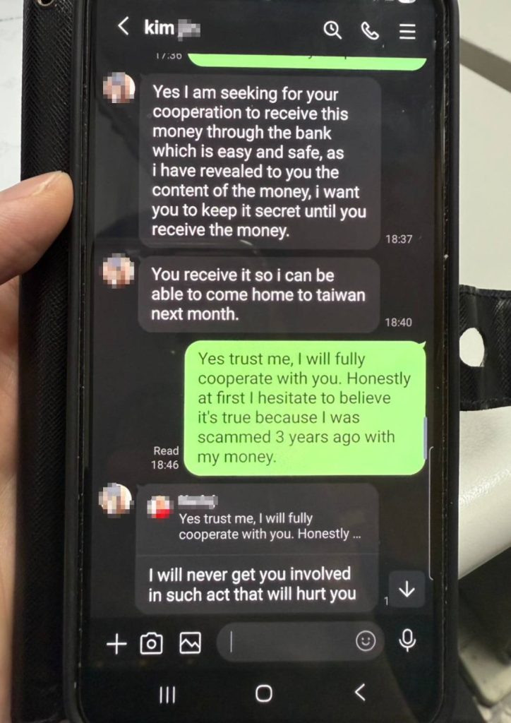 深夜買20萬點數險遭詐 警英語勸說成功守住積蓄 8 S 513867797 0 724x1024 1