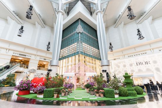 綻放城市花藝新風貌 「新北花Young101」攻頂國際地標 8 《圖說》新北市府、花農、青農、藝術家與企業齊心協力,讓新北花卉與青農產品站上世界級舞台,展現農業未來的無限可能。〈農業局提供〉