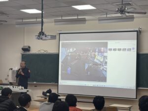 花警前進慈濟大學 強化青年交通安全觀念 6 1772094398186 300x225 1