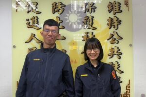 萬華暖警推己及人 深夜安撫老翁助團圓 3 MEITU 20260227 101355273 300x200 1