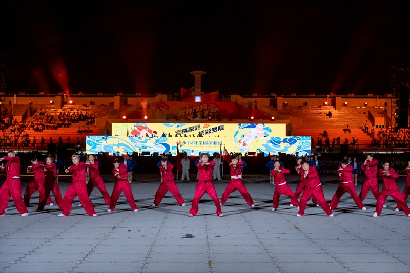 f963cb97 af06 45ed 8e3a 555b403e5857