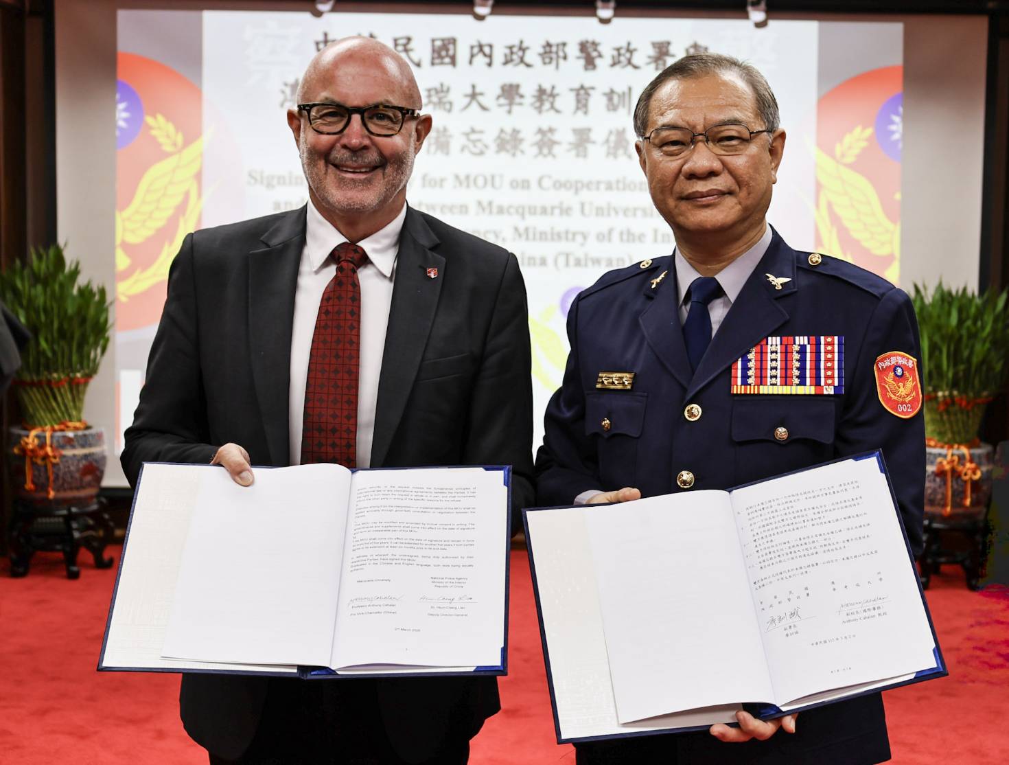 臺澳警政交流里程碑!警政署與澳洲麥考瑞大學簽署教育訓練合作備忘錄 4 1917590 0