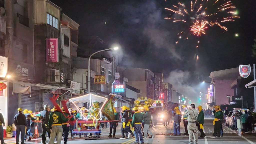 玉清宮祈福遶境熱鬧登場 關山警全程守護 3 S 516325386 0 1024x577 1