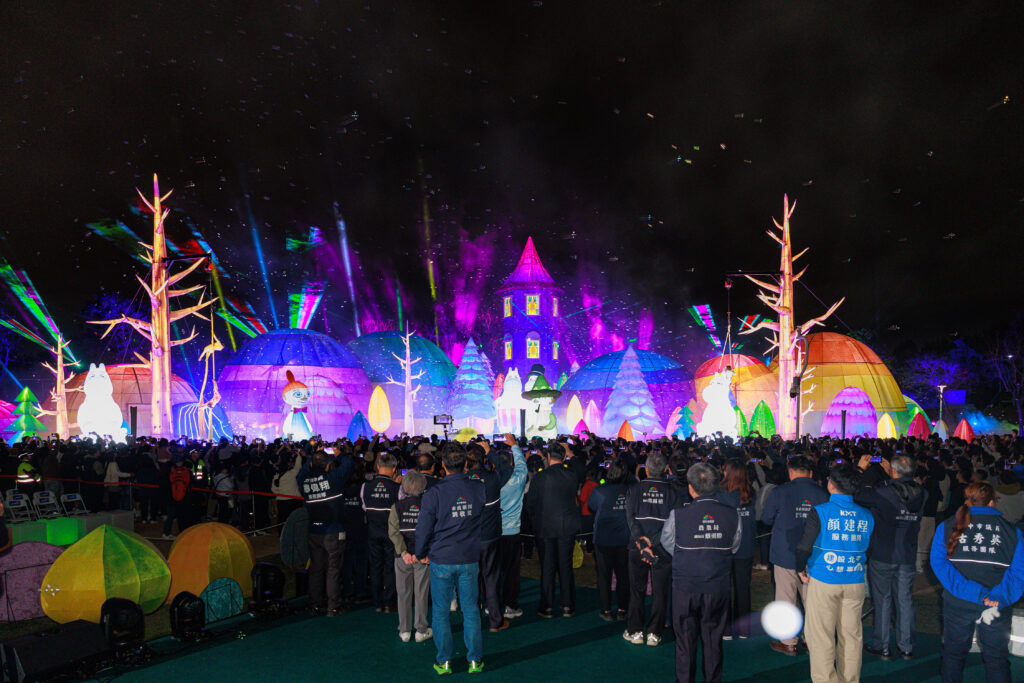 「內容最強、人氣最旺」 中台灣燈會16天破655萬人潮幸福閉幕 2 %E6%9C%80%E7%B5%82%E5%A0%B4%E4%B8%BB%E7%87%88%E7%A7%80 1024x683 1