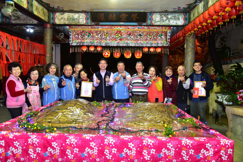 %E6%B0%B8%E5%AE%89%E5%AE%AE %E9%AF%89%E9%AD%9A%E4%BC%AF%E5%85%AC%E5%BB%9F %E7%94%B1%E5%85%A9%E4%BD%8D%E5%B9%B3%E5%88%86%E7%A7%8B%E8%89%B2%E7%9A%84%E5%8F%83%E8%B3%BD%E8%80%85 %E6%89%93%E9%A0%AD%E5%90%8D 0 1024x684 1