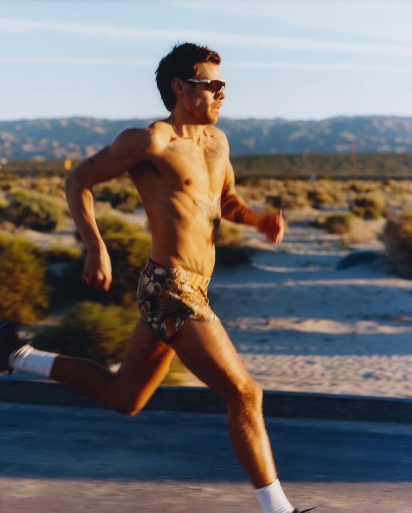 S 9879560 0 823x1024 1