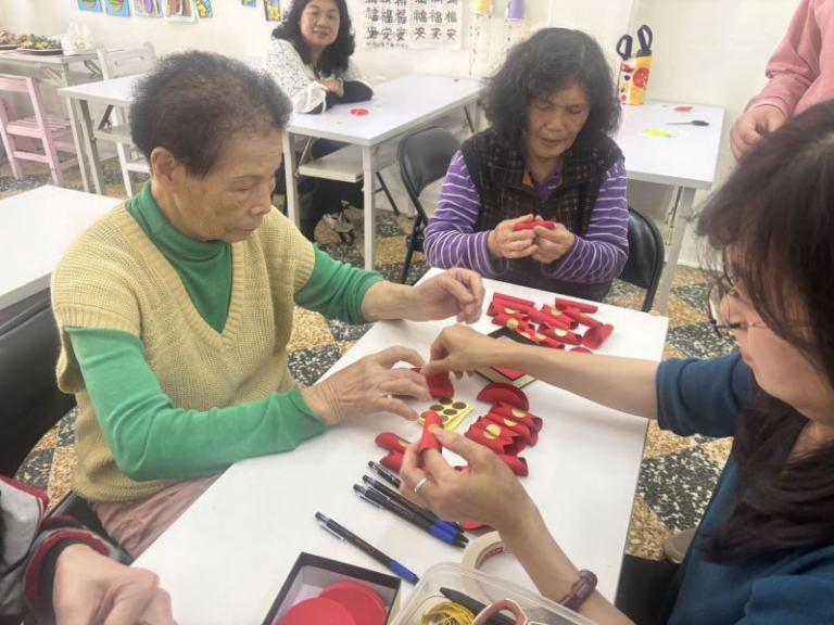 守護記憶不迷路 新豐鄉開辦失智症據點「新豐樂高學堂」 3 20260308200010 750a2d9a