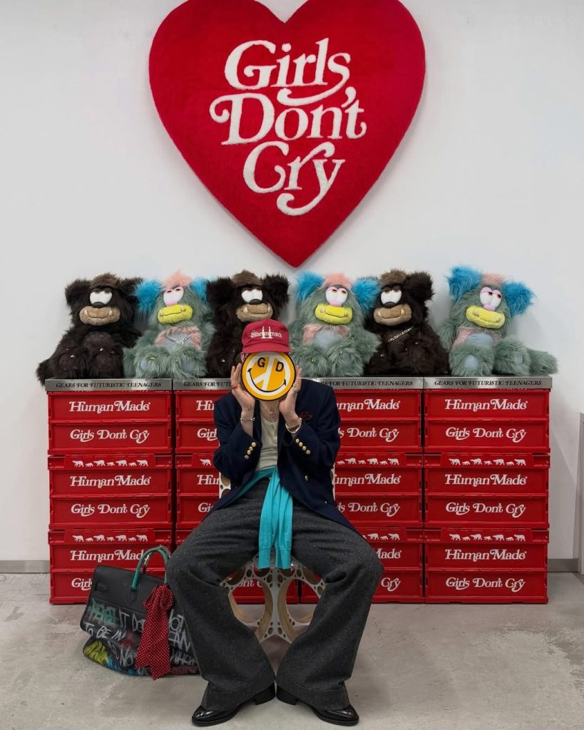 S 10182685 0 819x1024 1