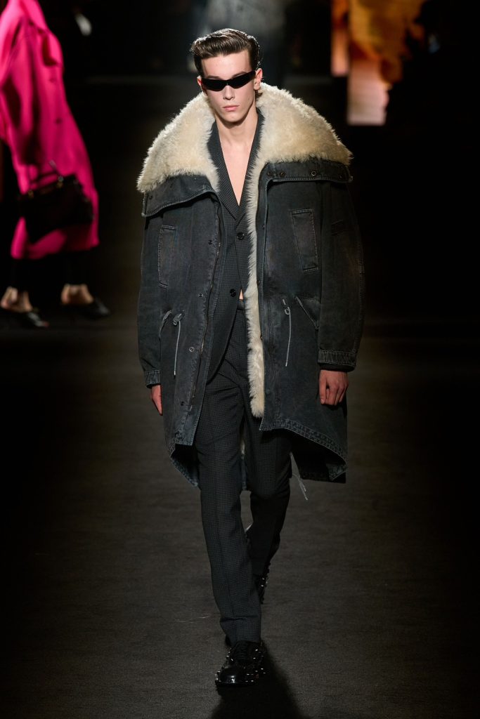 S 10182664 0 683x1024 1