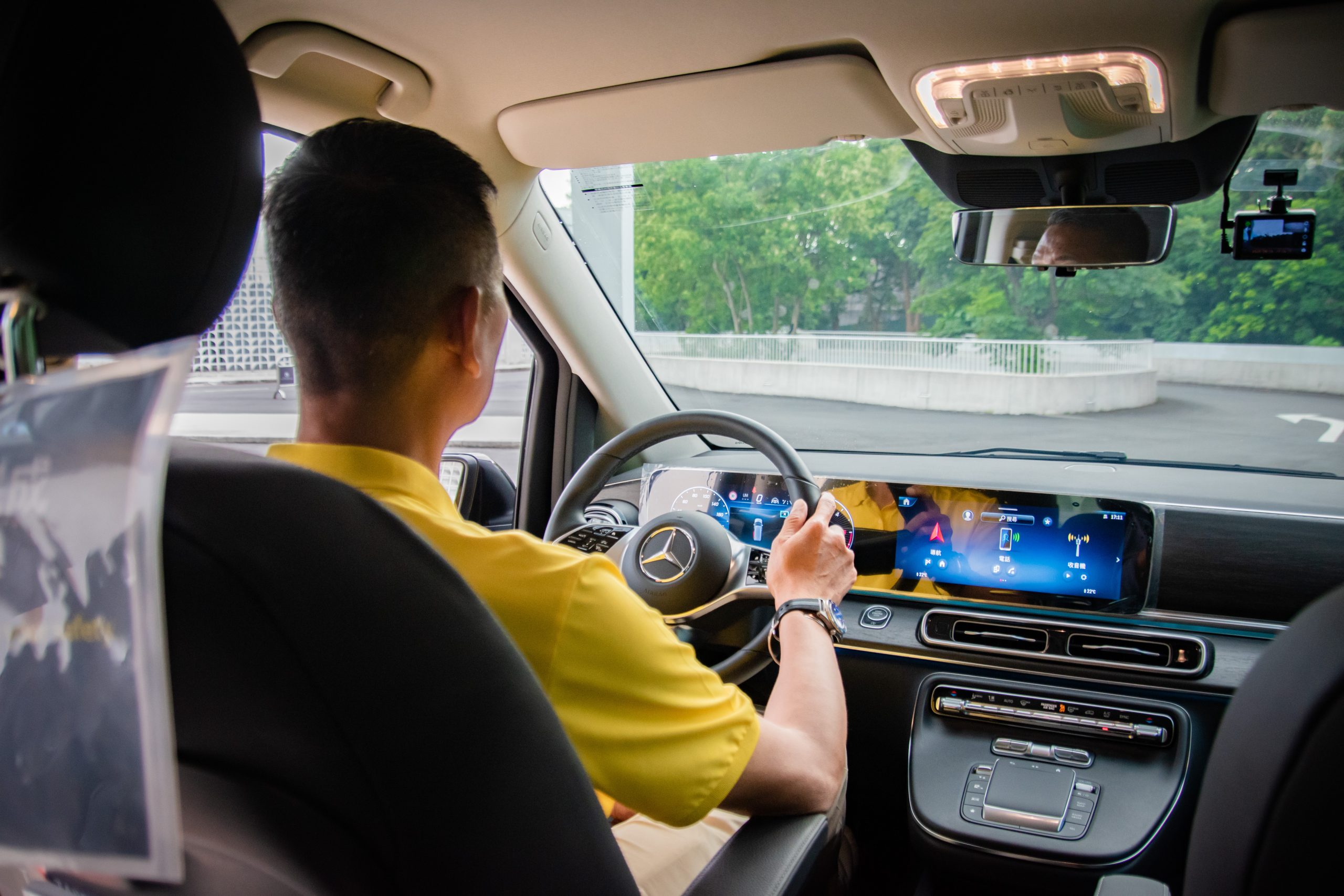 %E5%9C%96%E5%9B%9B%E9%82%80%E8%AB%8B%E8%A7%80%E5%85%89%E6%97%85%E9%81%8A%E9%A4%90%E9%A3%B2%E8%88%AA%E7%A9%BA%E5%8F%8A%E5%A4%A7%E7%9C%BE%E4%BA%A4%E9%80%9A%E9%81%8B%E8%BC%B8%E6%A5%AD%E7%9A%84%E5%A4%A5%E4%BC%B4%E5%80%91%E6%9A%AB%E6%99%82%E6%94%BE%E4%B8%8B%E5%BF%99%E7%A2%8C%E7%AF%80%E5%A5%8F%E7%82%BA%E8%87%AA%E5%B7%B1%E5%AE%89%E6%8E%92%E4%B8%80%E8%B6%9F%E7%9C%9F%E6%AD%A3%E6%94%BE%E9%AC%86%E7%9A%84%E5%B0%8F%E6%97%85%E8%A1%8C%E5%9C%96 %E5%B0%87%E6%8D%B7%E9%87%91%E9%AC%B1%E9%87%91%E9%A6%99%E9%85%92%E5%BA%97%E6%8F%90%E4%BE%9B scaled 1