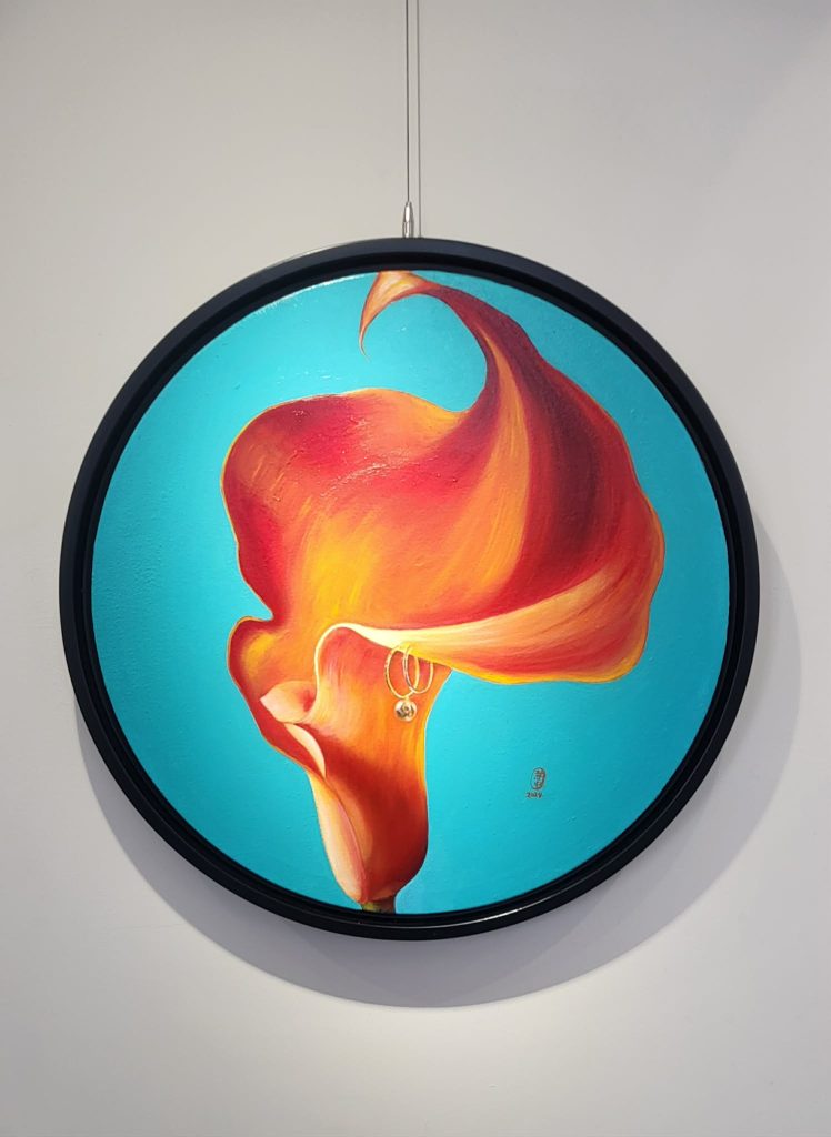 %E6%B1%9F%E5%AE%87%E4%BD%9C%E5%93%81%E6%88%B4%E8%80%B3%E7%92%B0%E7%9A%84%E5%A4%AB%E4%BA%BA 2024 %E6%B2%B9%E5%BD%A9%E9%87%91%E9%8A%80%E7%AE%94%E7%95%AB%E5%B8%83%E5%9C%96%E9%83%8E%E4%BA%9E%E7%8E%B2%E6%94%9D 748x1024 1